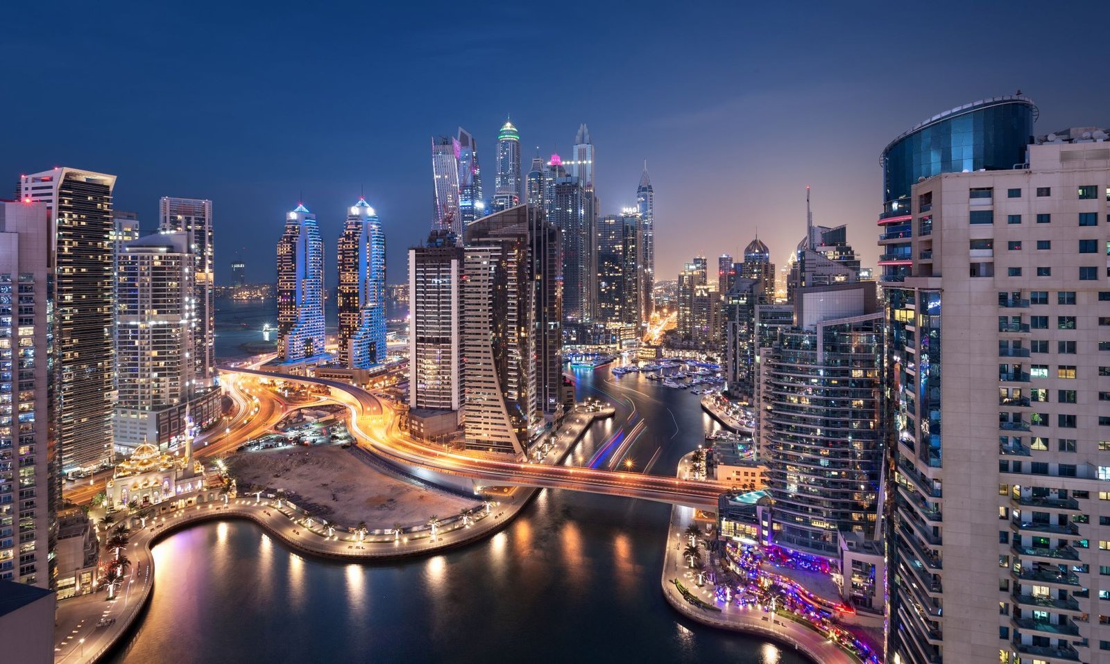 Dubai-Premiumw.jpg
